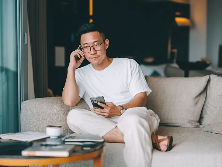 Infographic explaining how WhatsApp and Instagram serve as direct revenue drivers for Bali villas by bypassing OTA commissions.