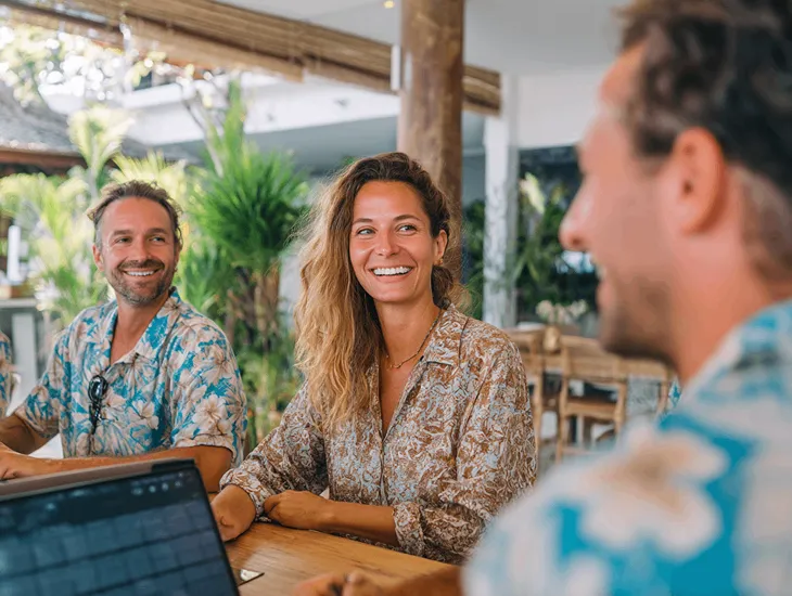 Villa management occupancy rate in Bali 2026 – A professional property management team in Indonesia analyzing real-time booking data.