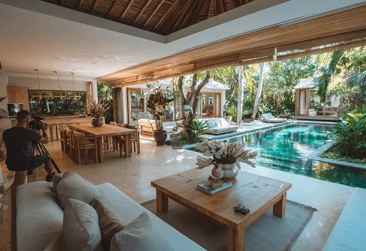 Professional Villa Photography in Bali 2026 – High-end interior shots and drone views for rentals.