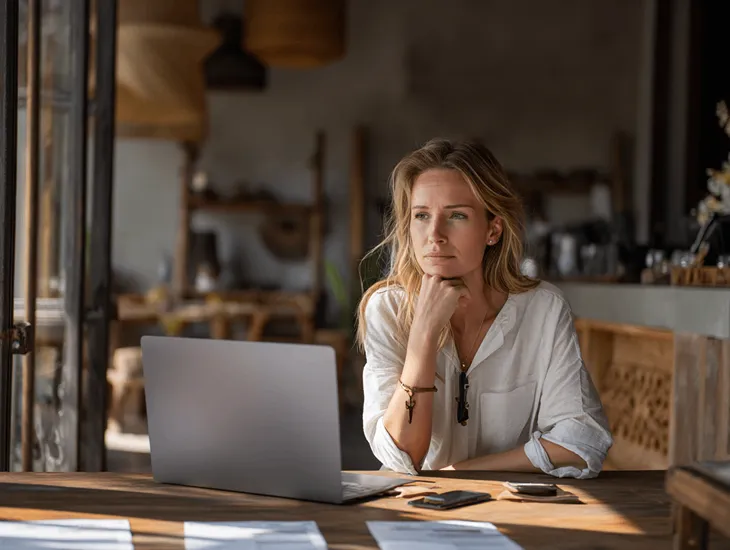 Property Performance in Bali 2026 – Screenshot of a revenue management dashboard showing dynamic price adjustments for a villa